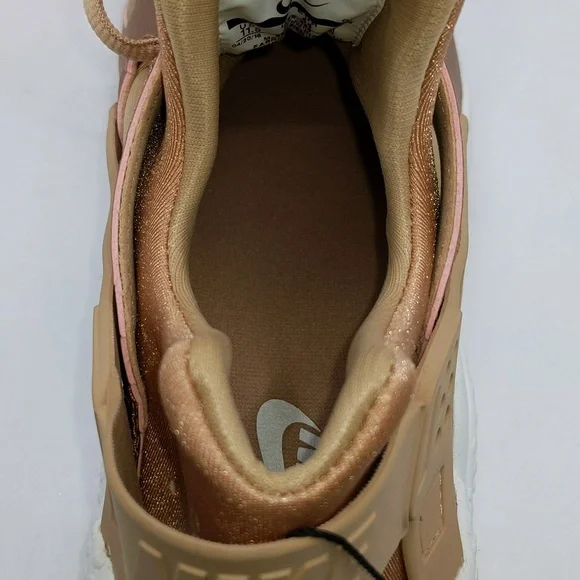 NWOB Nike Air Huarache Run SE Rose Gold Women's 859429-900 Sz 11.5 - Picture 8 of 9